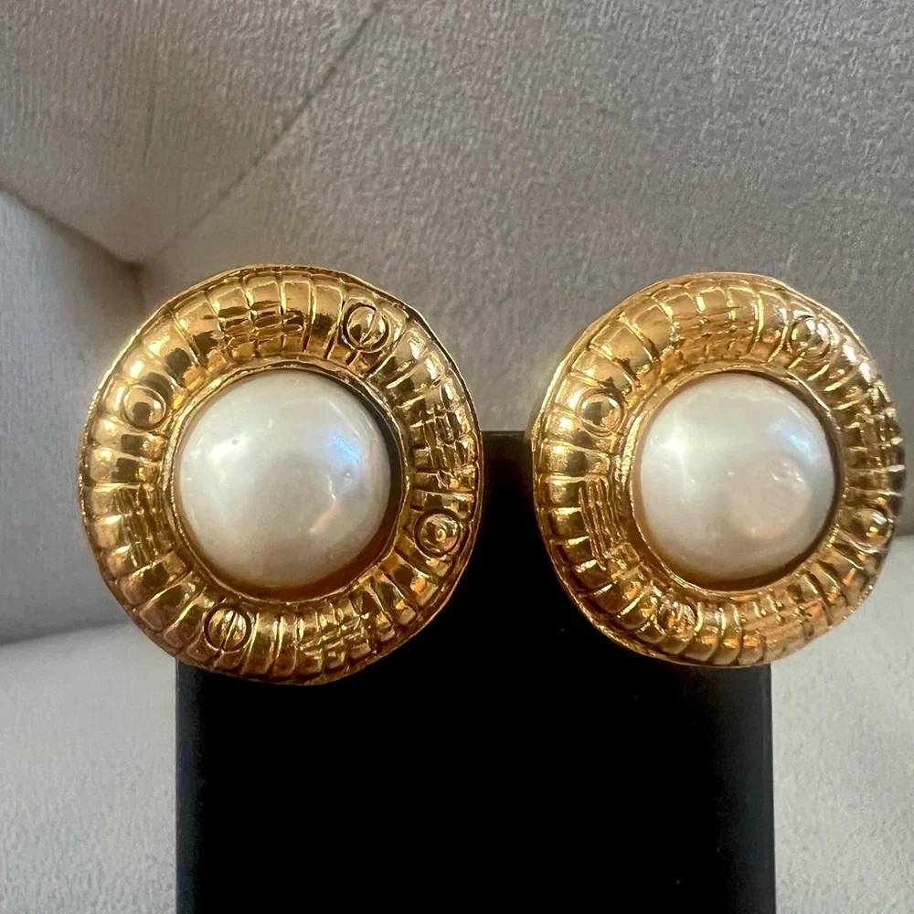 Chanel Pearl 24k gold plated earrings